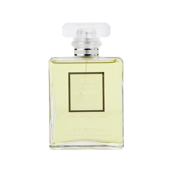 Chanel No. 19 Poudre